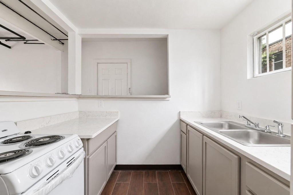 3705 Mandell Street - Photo 4