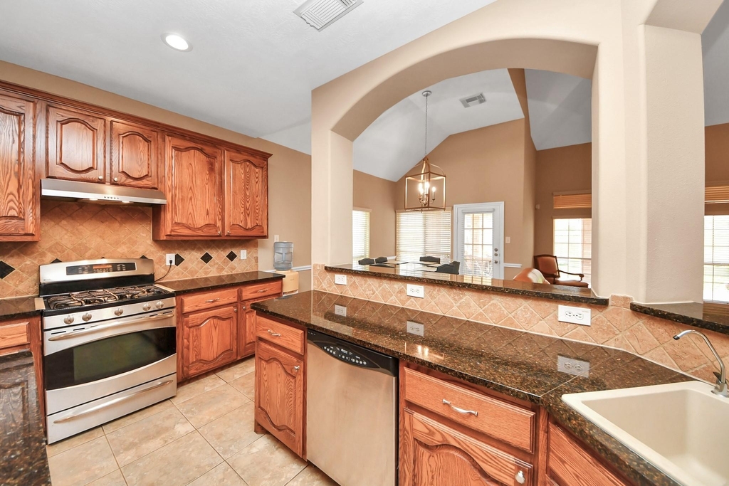 706 River Delta Lane - Photo 10