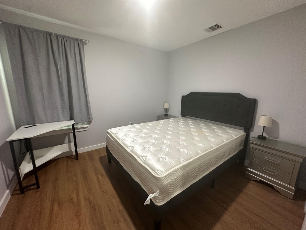 6610 Haight Street - Photo 5