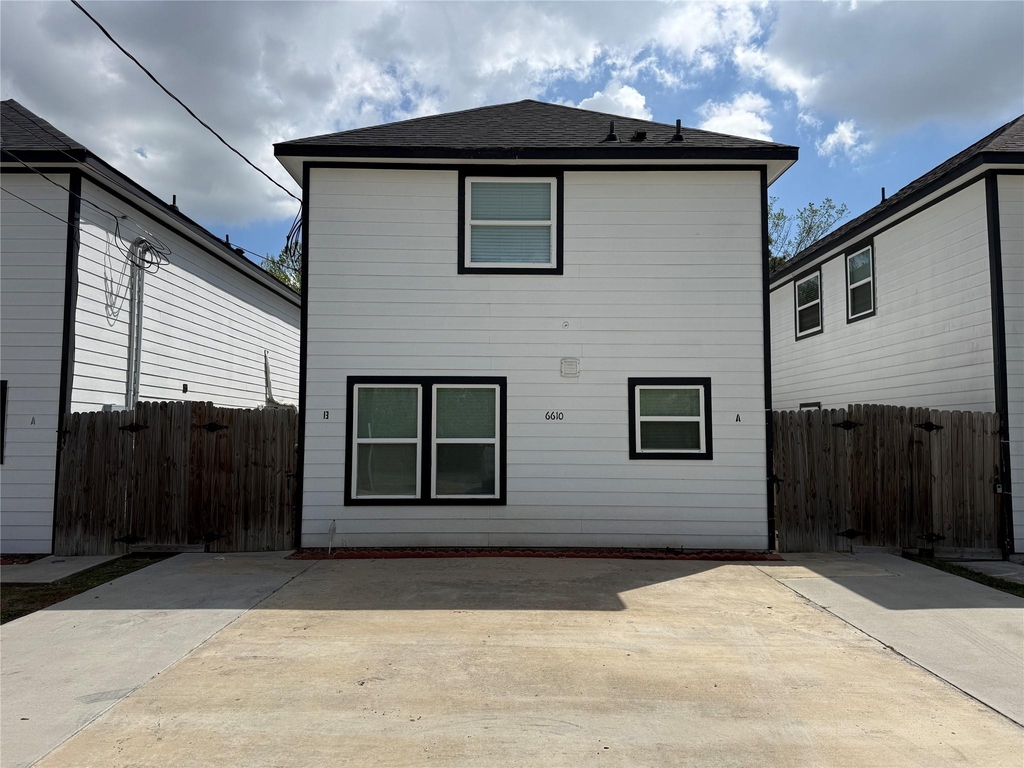 6610 Haight Street - Photo 10