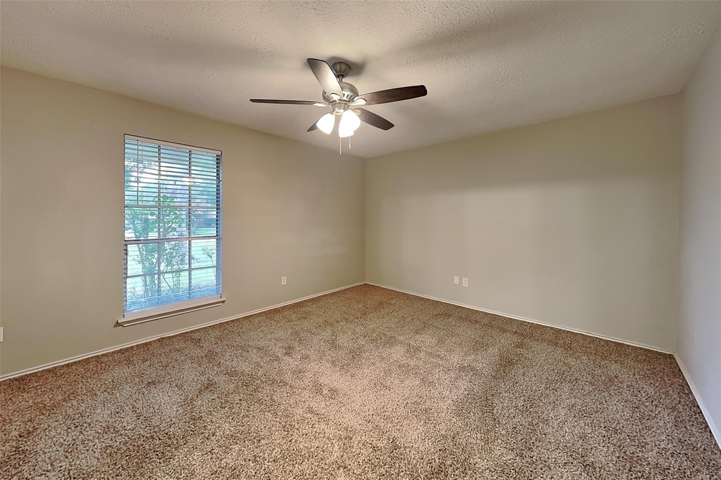 11914 Osage Park Drive - Photo 7