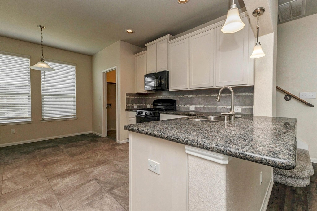 31111 Oneawa Stone Way - Photo 9