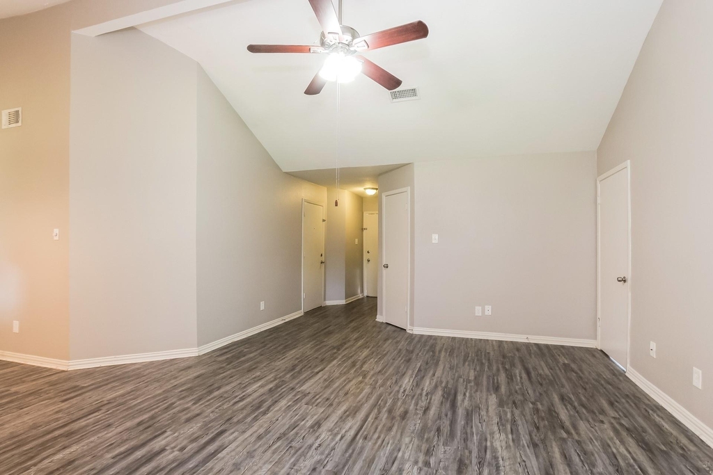 19718 Rackingham Place - Photo 3