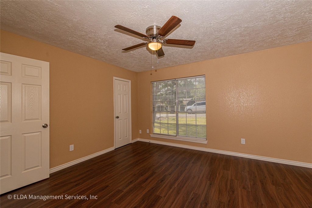12834 Timothy Drive - Photo 14