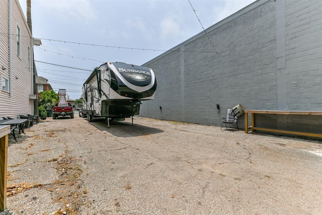 2415 Church Street - Photo 30
