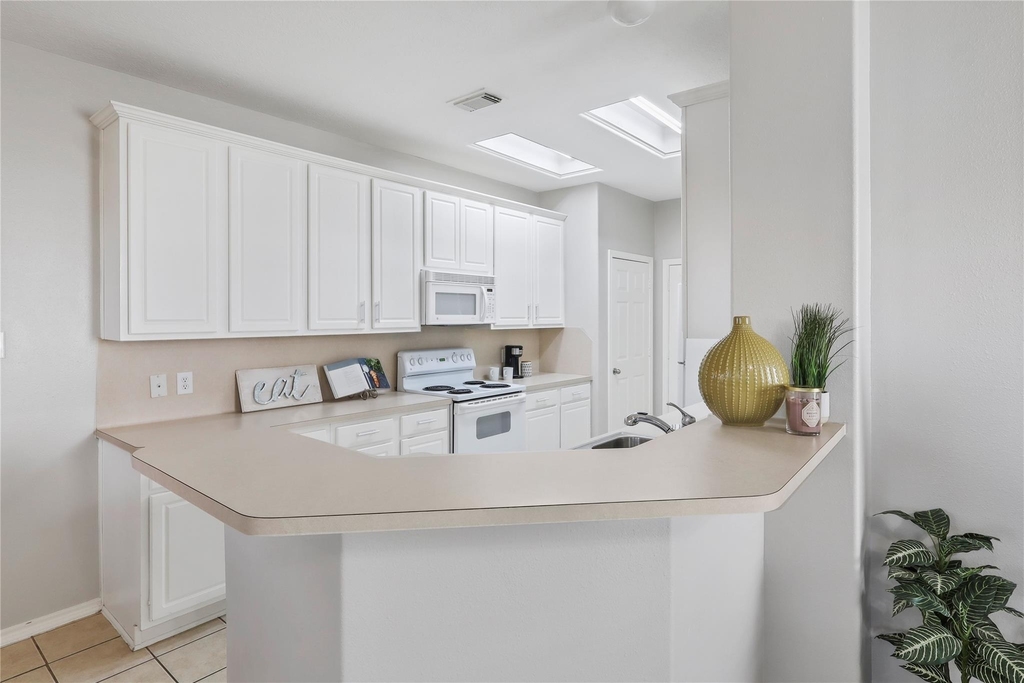 418 Folk Crest Lane - Photo 3