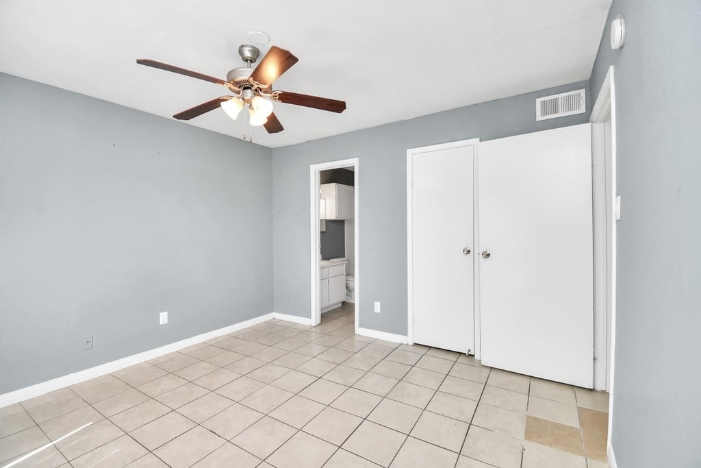 5959 Bonhomme Road - Photo 11