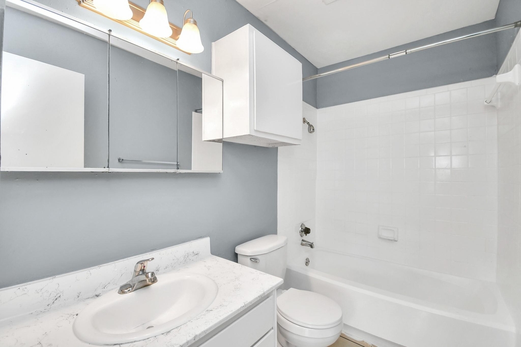 5959 Bonhomme Road - Photo 14