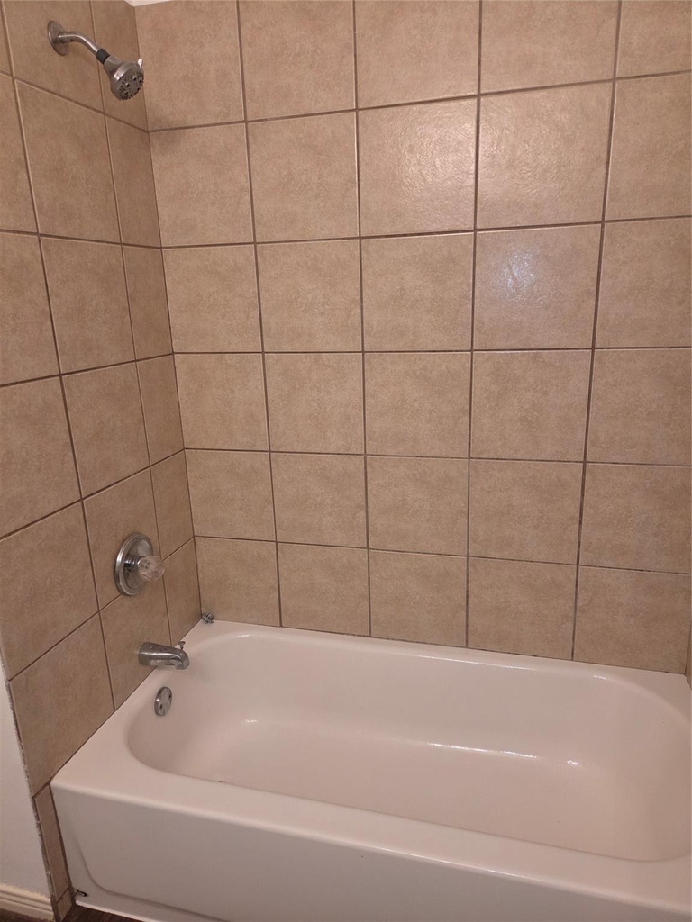 15114 Farndale Drive - Photo 16