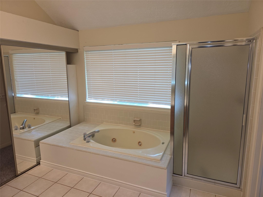15114 Farndale Drive - Photo 11
