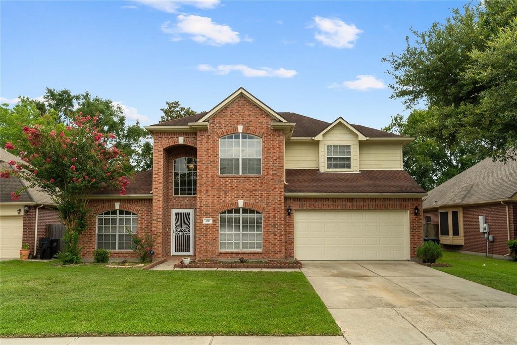 4111 Surreydon Drive - Photo 0