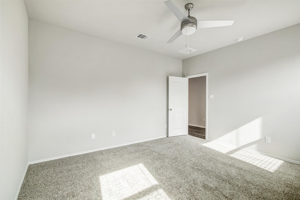 9304 Colonial Bent Court - Photo 11