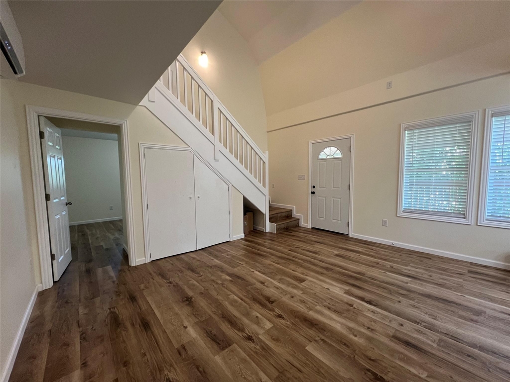 436 Shadywood Drive - Photo 6