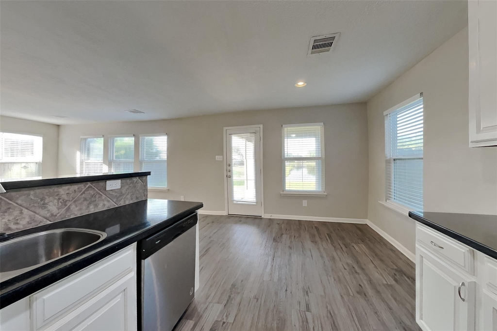 3119 Peachstone Place - Photo 3