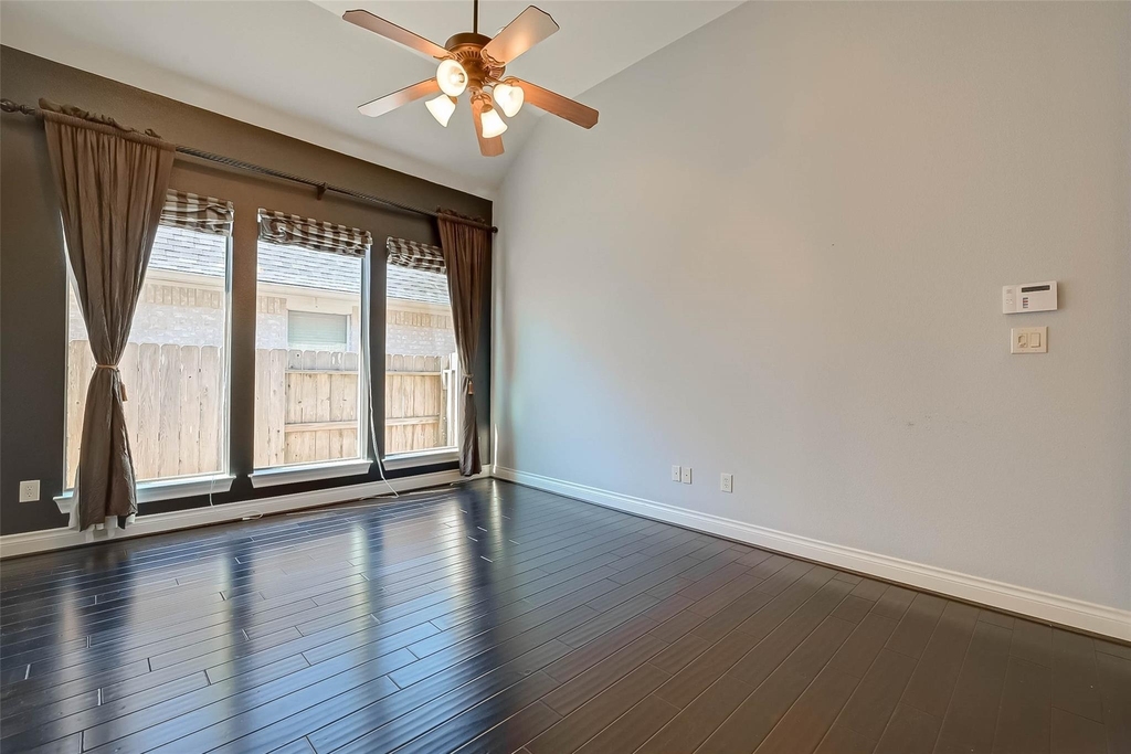 5422 Linden Rose Lane - Photo 6