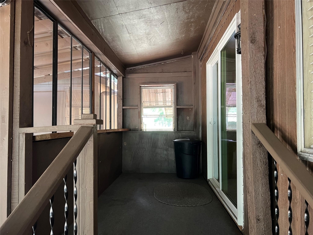 39 E Whippoorwill Lane - Photo 1