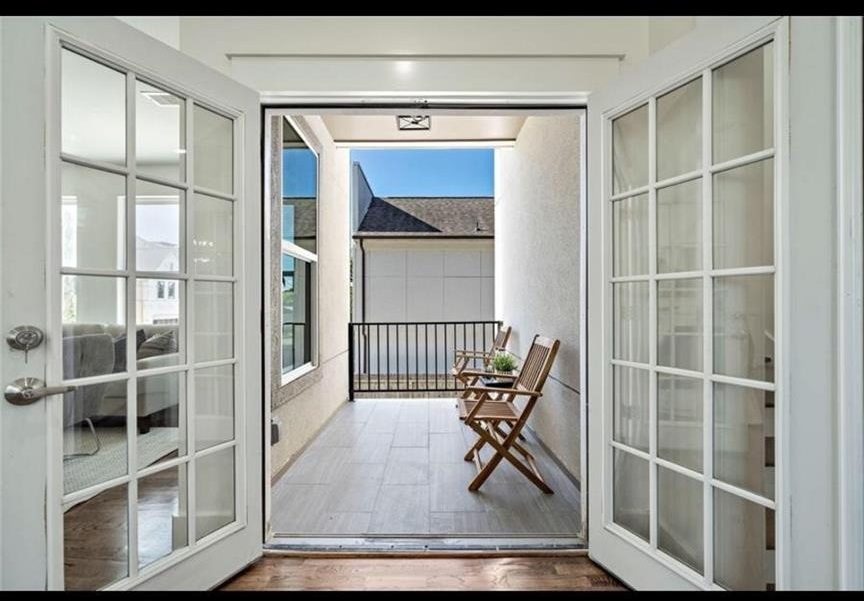 1521 Laird Street - Photo 9