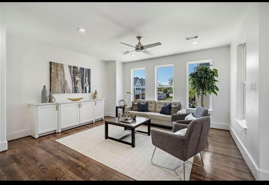 1521 Laird Street - Photo 4