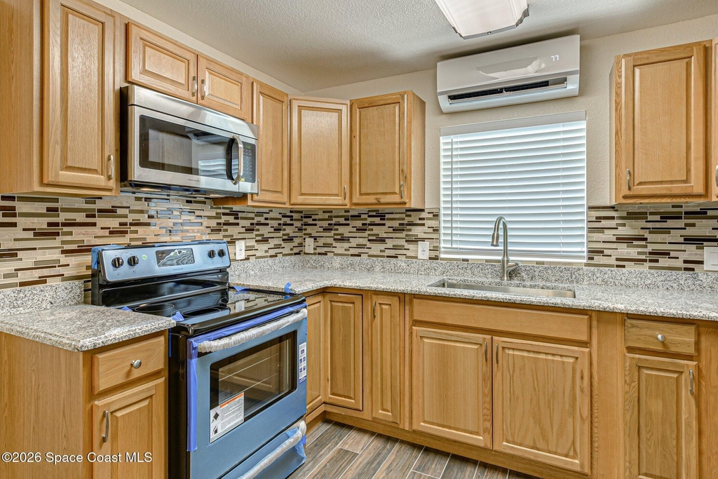 175 Nw Valencia Road - Photo 9