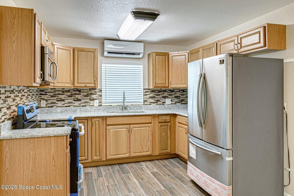 175 Nw Valencia Road - Photo 8
