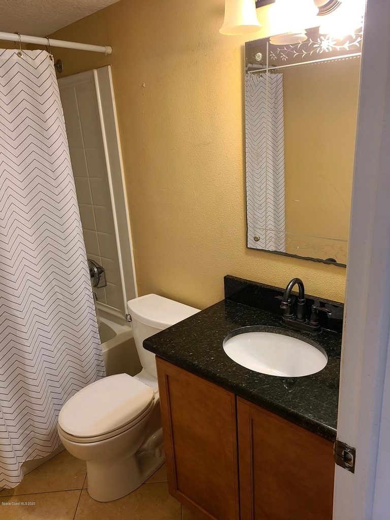 131 Bristol Court - Photo 4