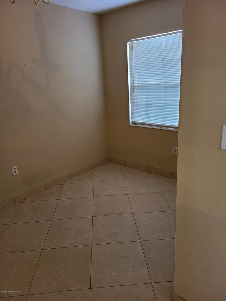 131 Bristol Court - Photo 1