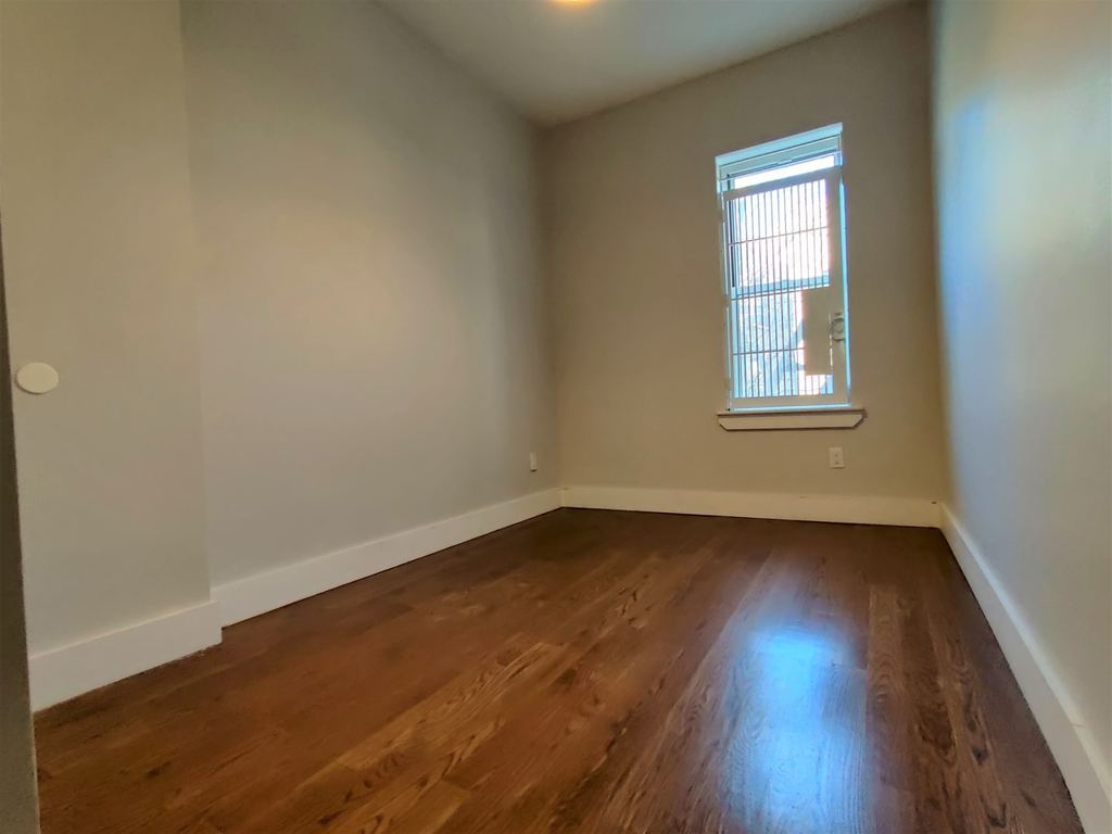 1297 St Johns Place - Photo 8