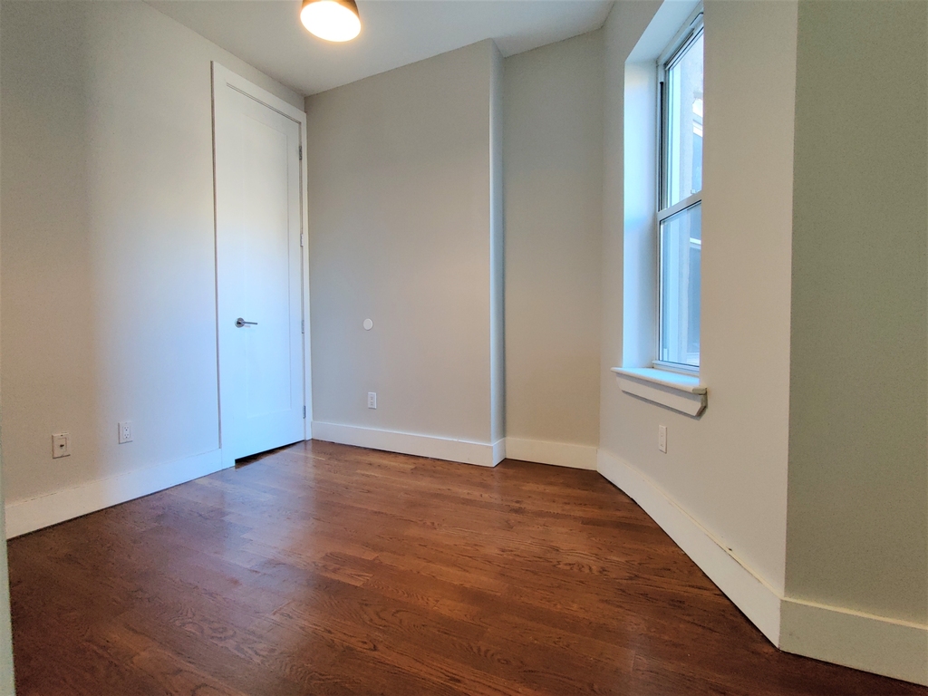 1297 St Johns Place - Photo 5