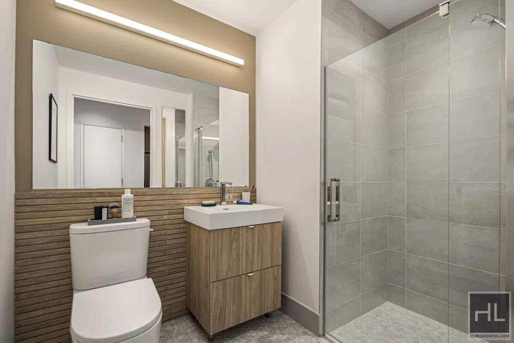 10th Avenue - Photo 2