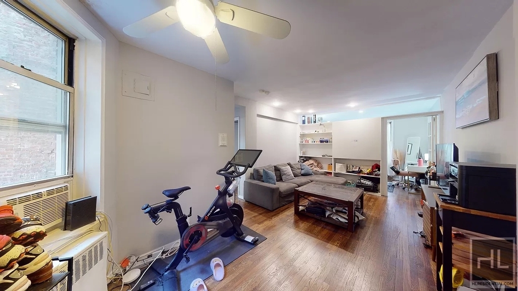 East 58 Street - Photo 4