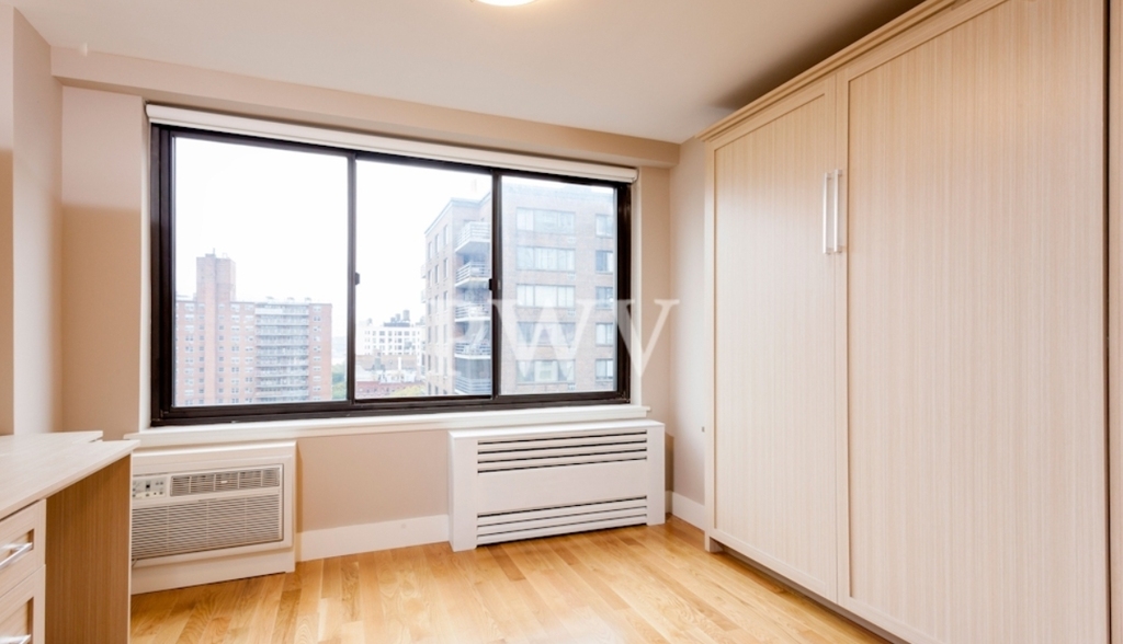 792 Columbus Avenue - Photo 4