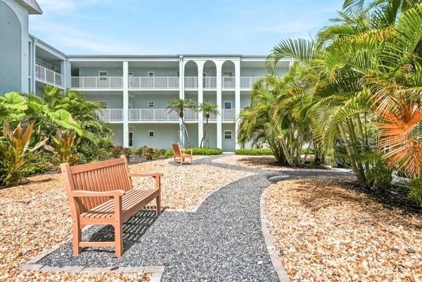 1706 Belleair Forest Drive - Photo 32