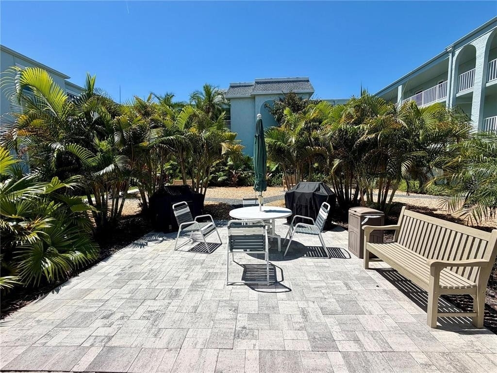 1706 Belleair Forest Drive - Photo 36