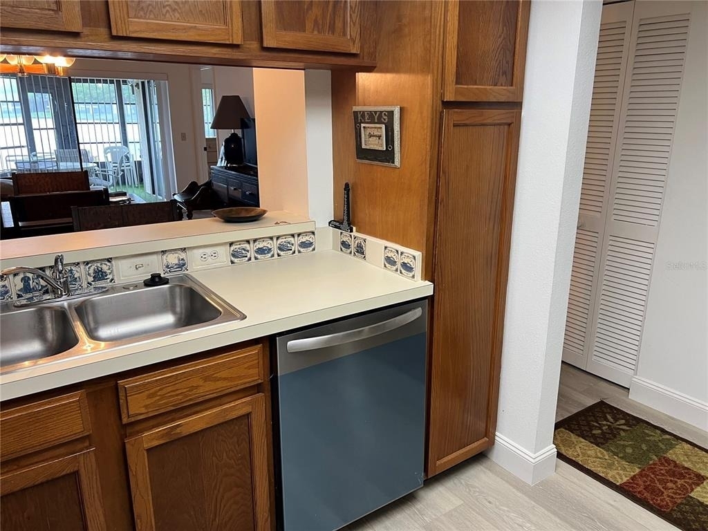 333 Woodlake Wynde - Photo 5