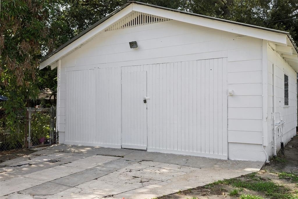 1017 E 23rd Avenue - Photo 24