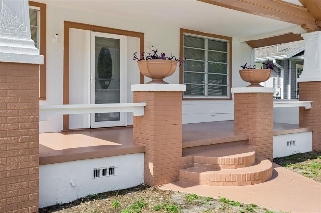 1017 E 23rd Avenue - Photo 2