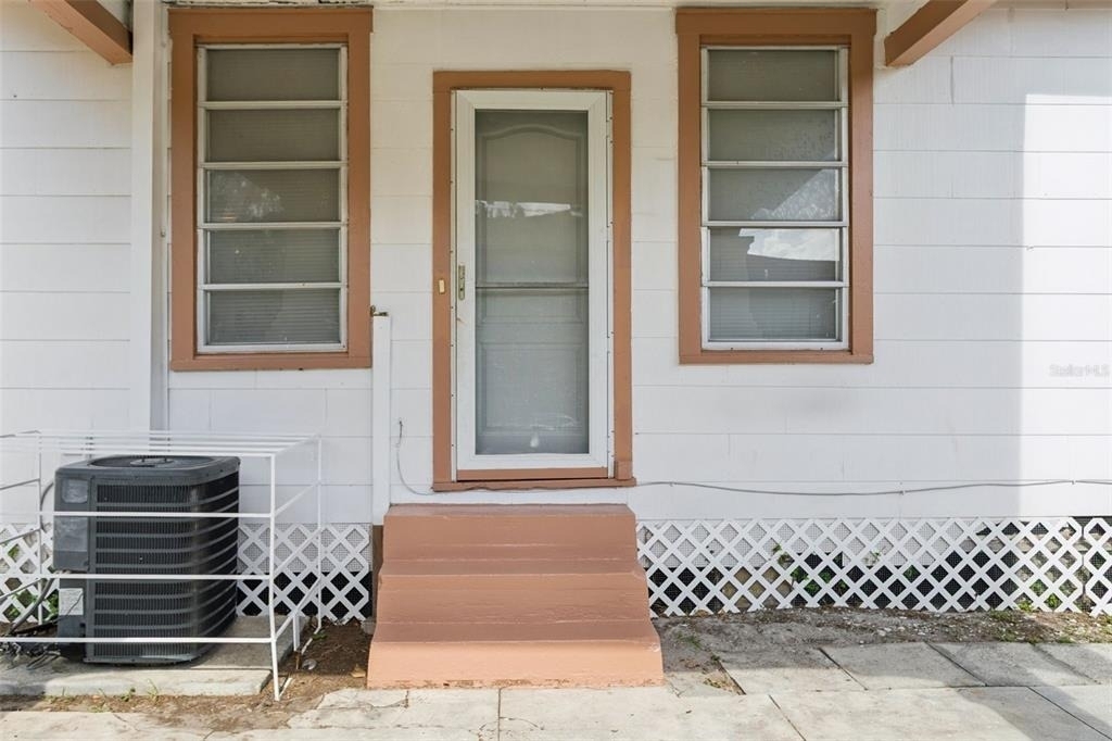 1017 E 23rd Avenue - Photo 4