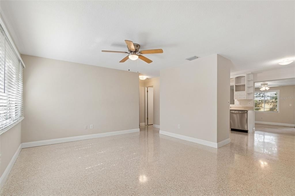 200 Evelyn Ave - Photo 1