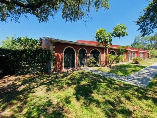 6438 71st Street N - Photo 1