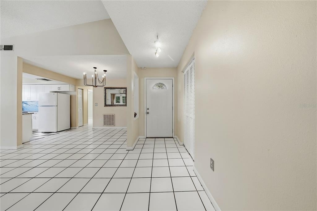 906 Carlton Road - Photo 5