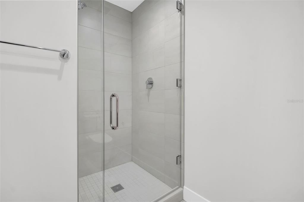 275 1st Avenue S - Photo 40