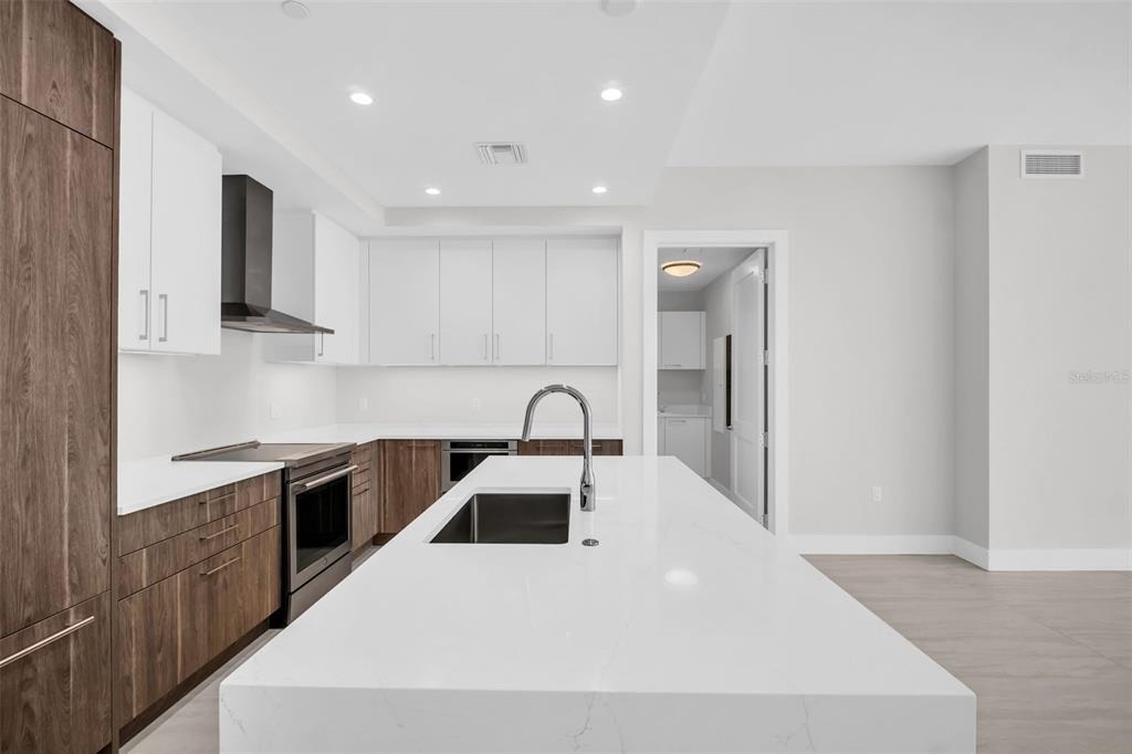 275 1st Avenue S - Photo 9