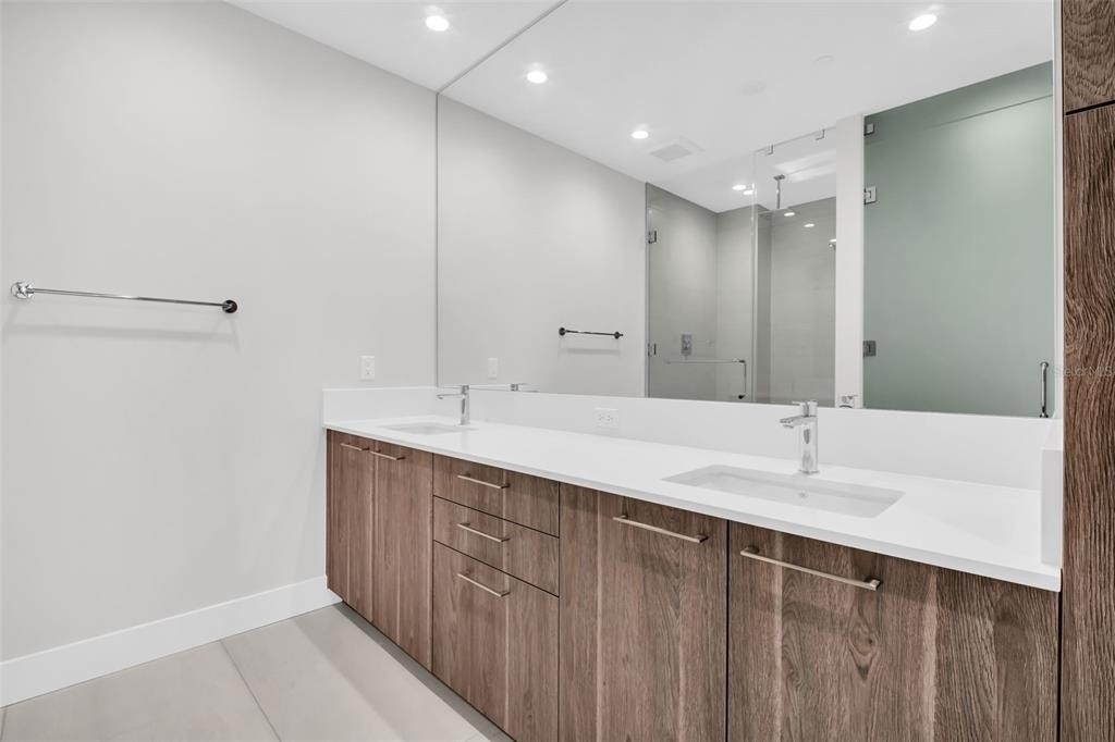 275 1st Avenue S - Photo 33