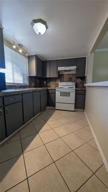 8605 Champlain Court - Photo 3