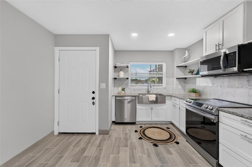 1028 Apollo Beach Boulevard - Photo 11