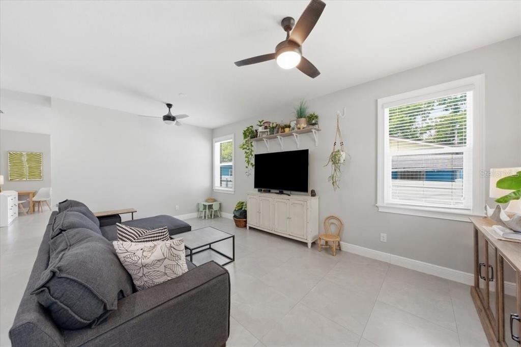 1808 W Cluster Avenue - Photo 2