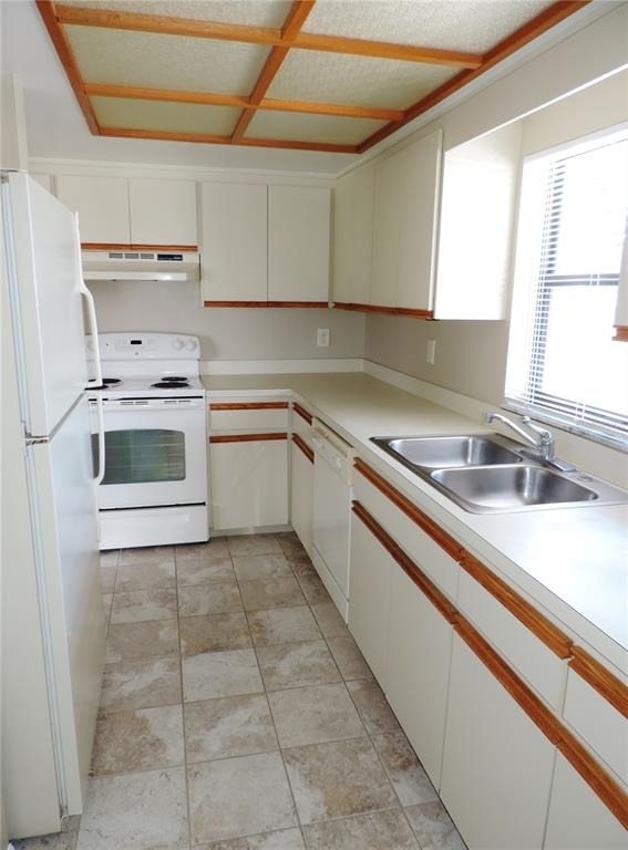 145 116th Avenue - Photo 8
