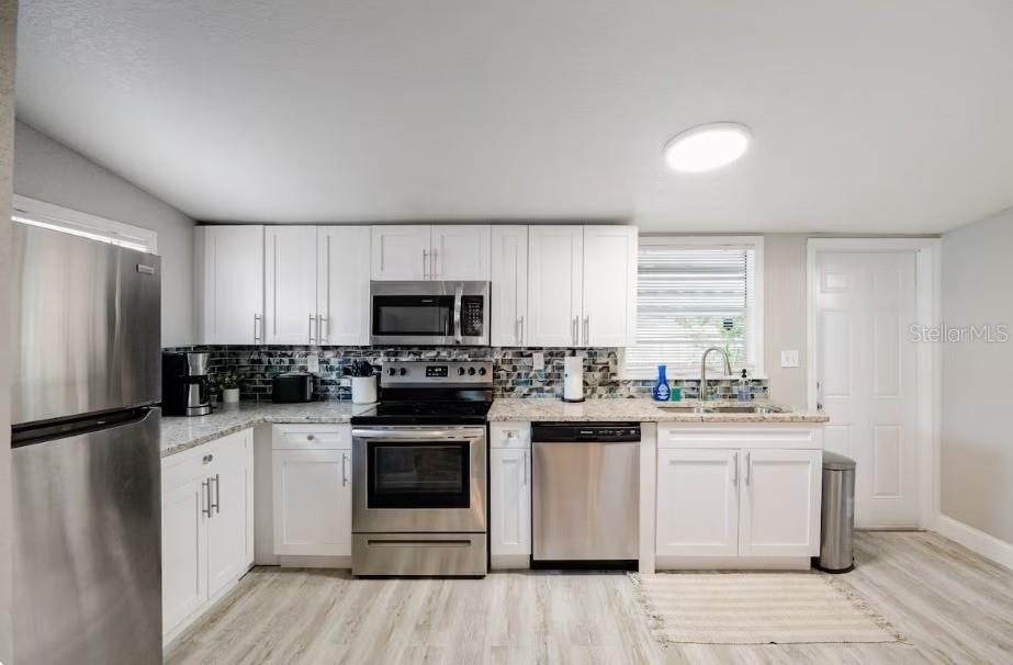 8311 N Newport Avenue - Photo 4