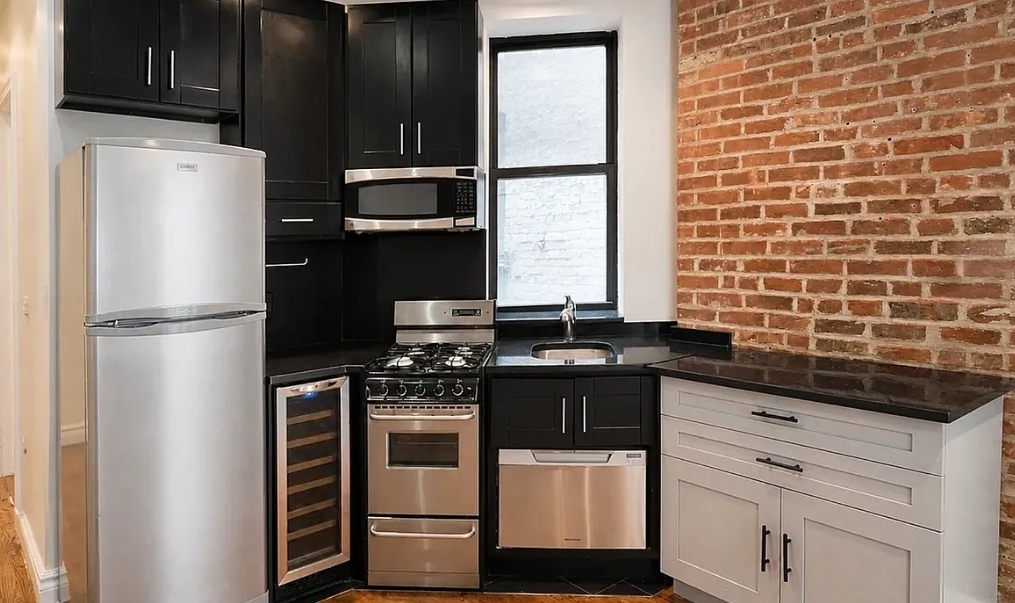 NoLita / Mott & Prince st - Photo 2