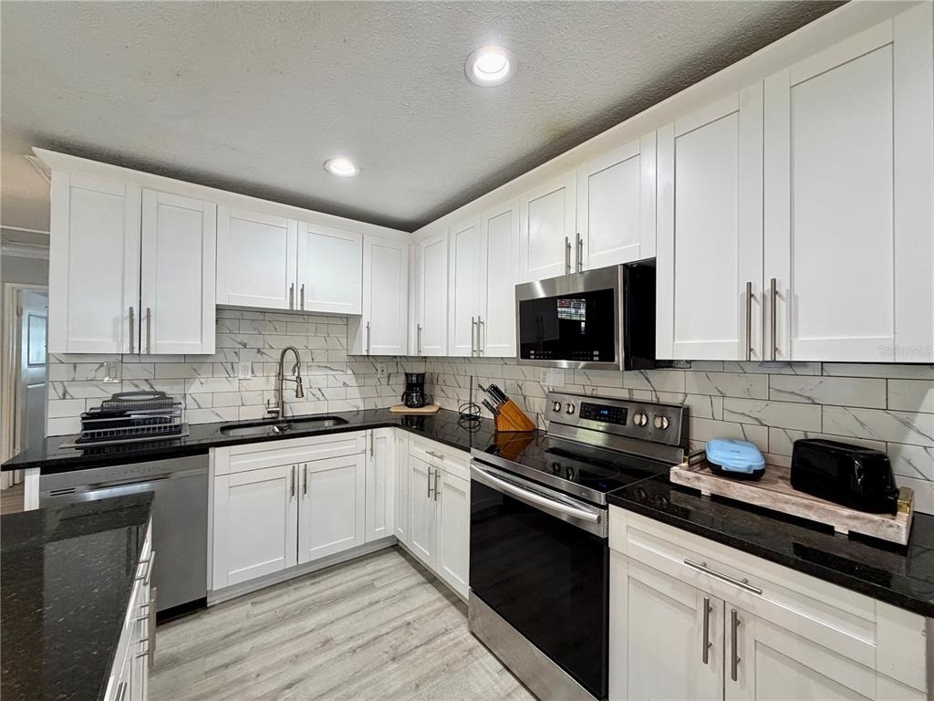 3926 W Cherry Street - Photo 4